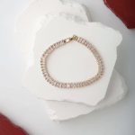 اسوارة نسائيه