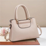 حقيبة يد نسائية